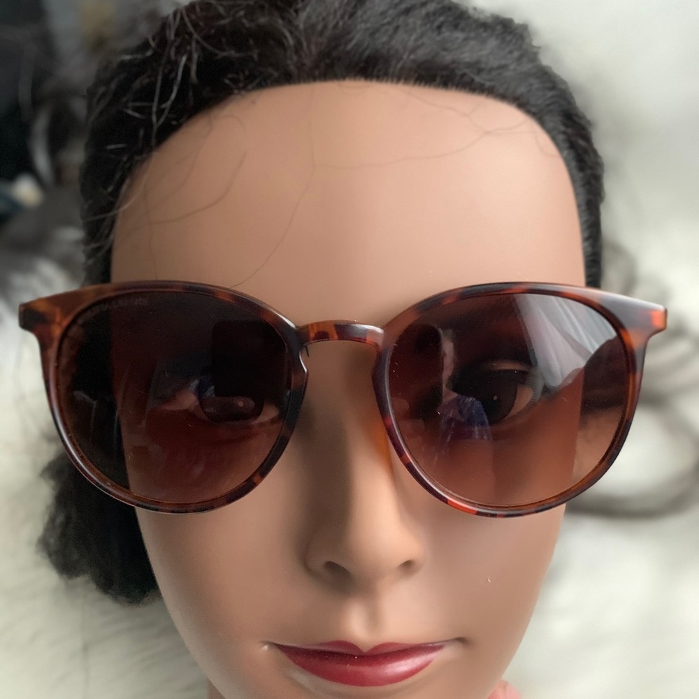 Caroline lemme sunglasses🍀🍒🍀🍒